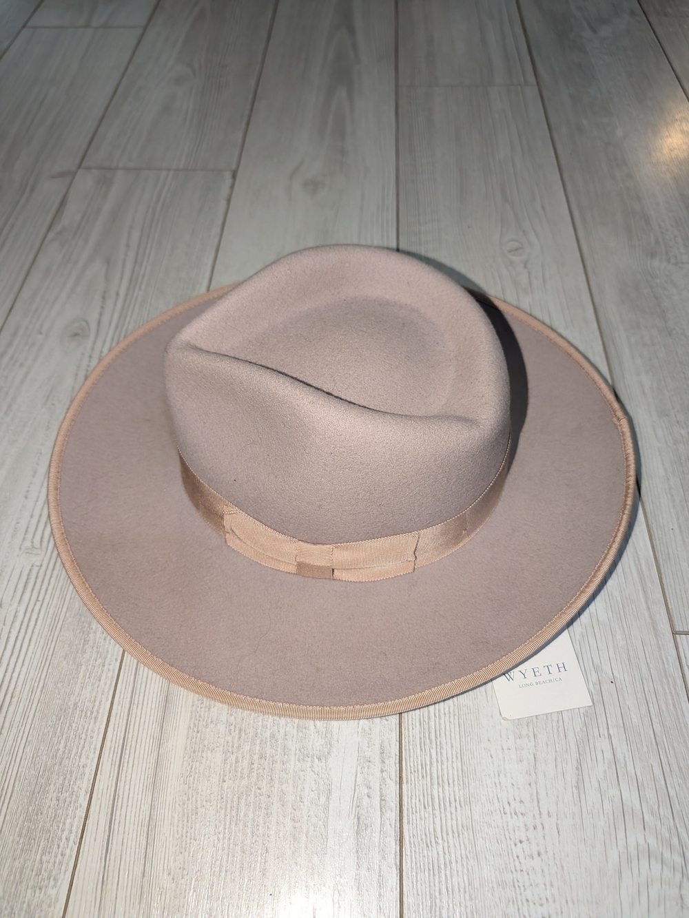 Women's Wide Brim Felt Fedora Hat in Blush Pink